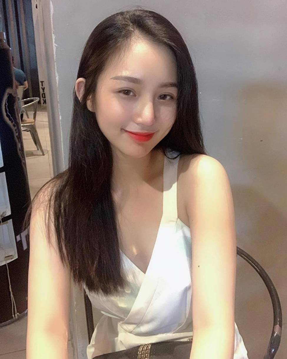 Cô gái Sài thành có vòng 3 hơn một mét được báo Trung hết lời ca ngợi-14