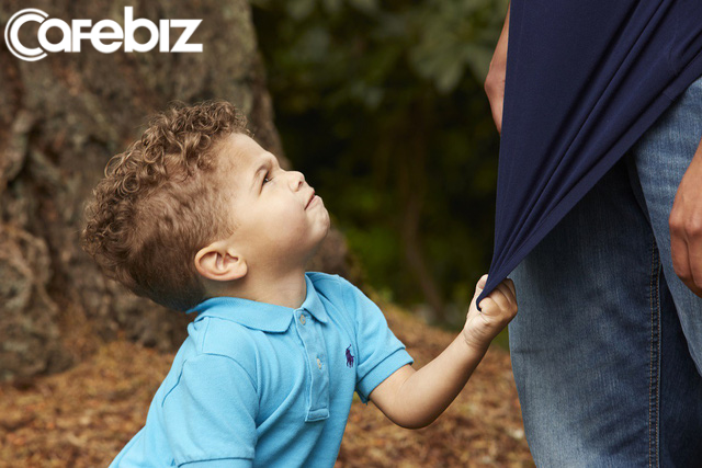 4 tình huống phụ huynh dặn con nhỏ KHÔNG ĐƯỢC làm người tốt: Sự tử tế trong xã hội hiện đại cũng có giới hạn-1