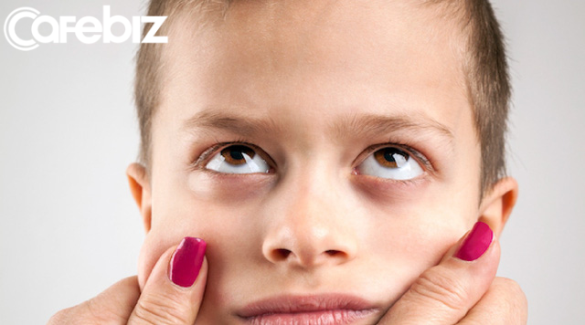 4 tình huống phụ huynh dặn con nhỏ KHÔNG ĐƯỢC làm người tốt: Sự tử tế trong xã hội hiện đại cũng có giới hạn-3