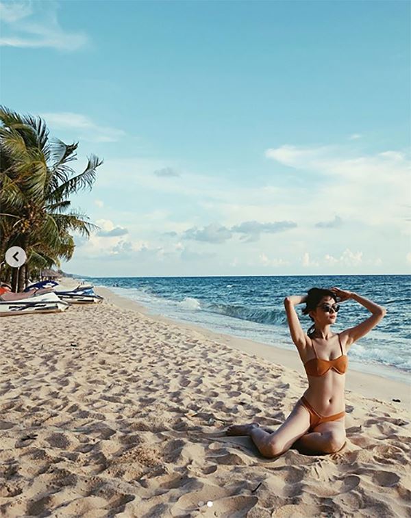 Á hậu Thuỳ Dung khiến fans xúyt xoa với loạt ảnh bikini nóng bỏng trên biển-2