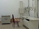 Bé gái nghi bị hiếp dâm trong phòng X-quang: Chụp chiếu tim, phổi nhưng bắt cởi cả quần lót...-2