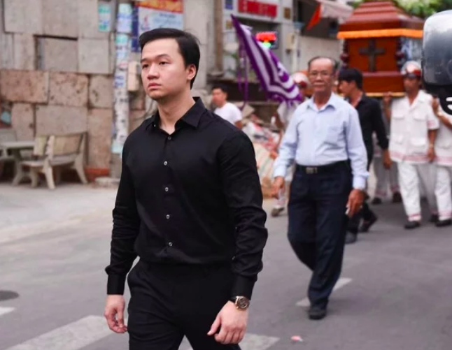 Gượng cười bên bạn trai, Diễm My 9x vẫn không giấu được vẻ tiều tụy đến xót xa sau biến cố-2