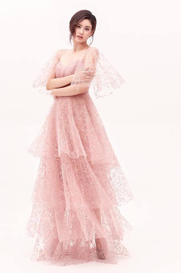 Chỉ một chi tiết cực sexy này, bức hình của Trương Quỳnh Anh chiếm trọn sóng mạng xã hội-6