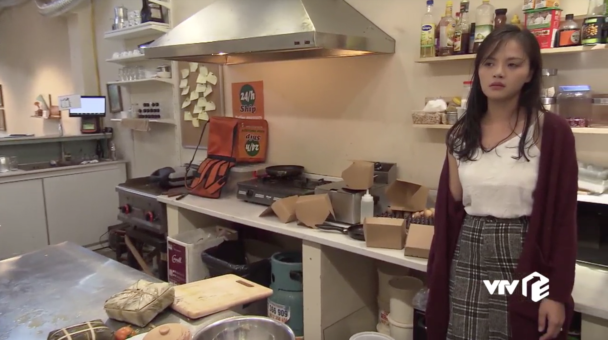 Về nhà đi con tập 31: Đang ở bên tình cũ, Huệ bị chồng cảnh cáo đừng để... chửa hoang giống Thư-10