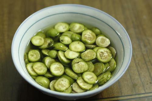 Cách muối cà giòn ngon, không nổi váng, không bị thâm-6