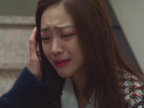 Trước lời tuyên bố của bố tôi, em dâu đột ngột quỳ xuống òa khóc, nói những lời mà ai nghe tim cũng đau thắt lại-3