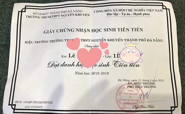 Chứng nhận học sinh tiên tiến giống tờ rao vặt-1