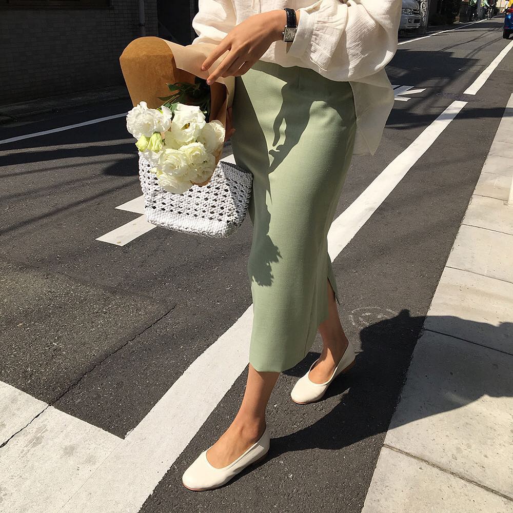 Cứu chị em khỏi ngày nắng gắt gỏng chính là 4 màu trang phục nhìn thôi đã thấy mát lịm người này-9