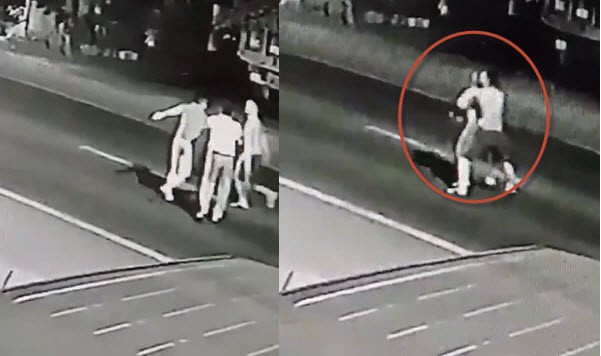 Clip: Nam thanh niên cởi trần bế bạn gái ra đường chờ ô tô tông để cùng chết gây phẫn nộ-1