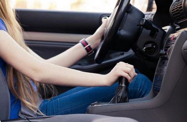 7 loại đồ vật trời nắng 40 độ chớ dại để trên ôtô kẻo nổ tung lấy mạng cả nhà-3