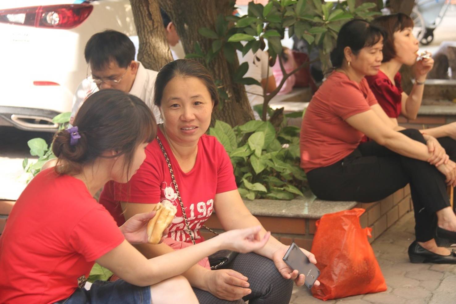 Căng thẳng đợi con thi vào lớp 10-9