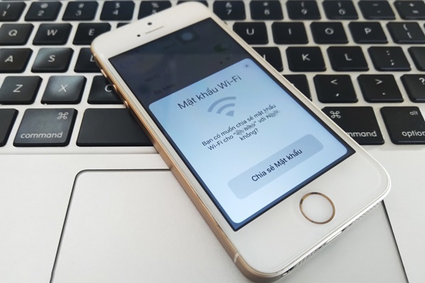 Cách chia sẻ mật khẩu Wi-Fi giữa iPhone, iPad không làm lộ password-1