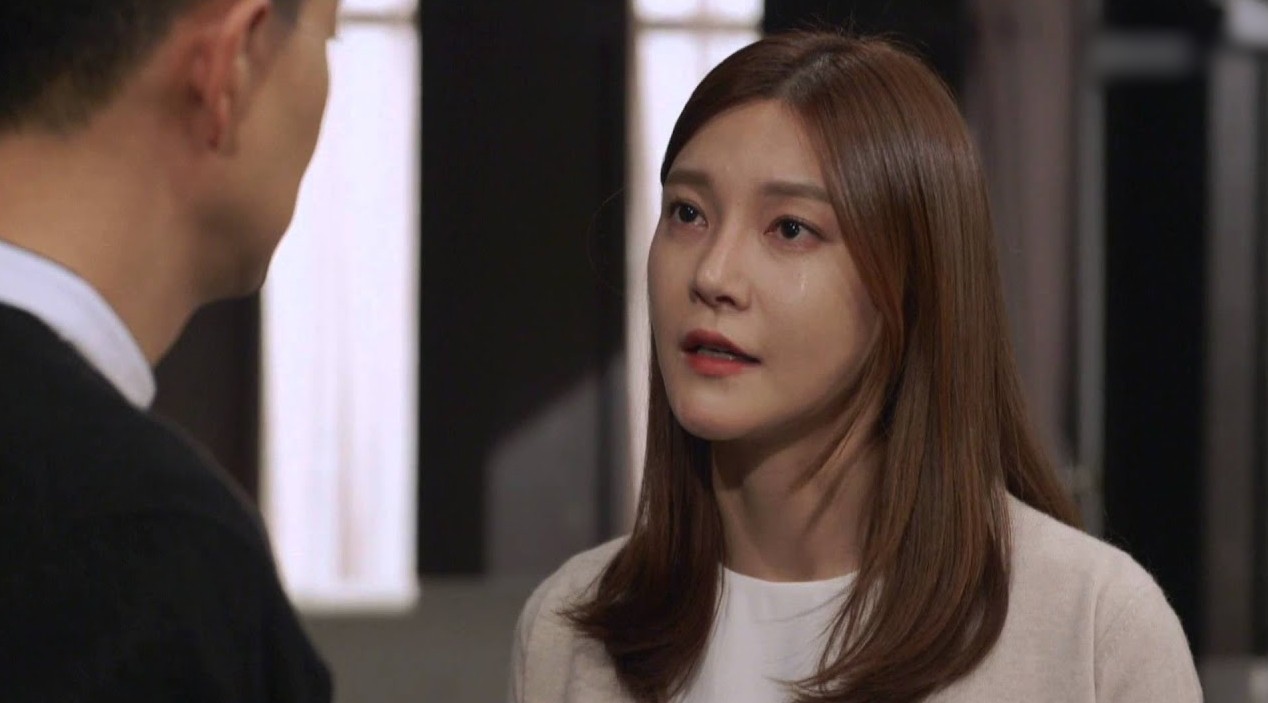 Phát hiện chồng và đồng nghiệp qua lại hơn 1 năm nay, em có cách xử lý khiến mọi người bất ngờ-1