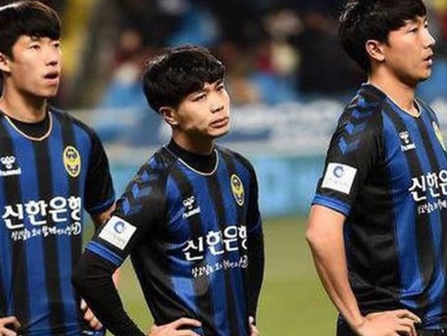 Công bố danh sách đội tuyển Quốc gia: Bố Park gọi rồi, về nhà đi Phượng-4