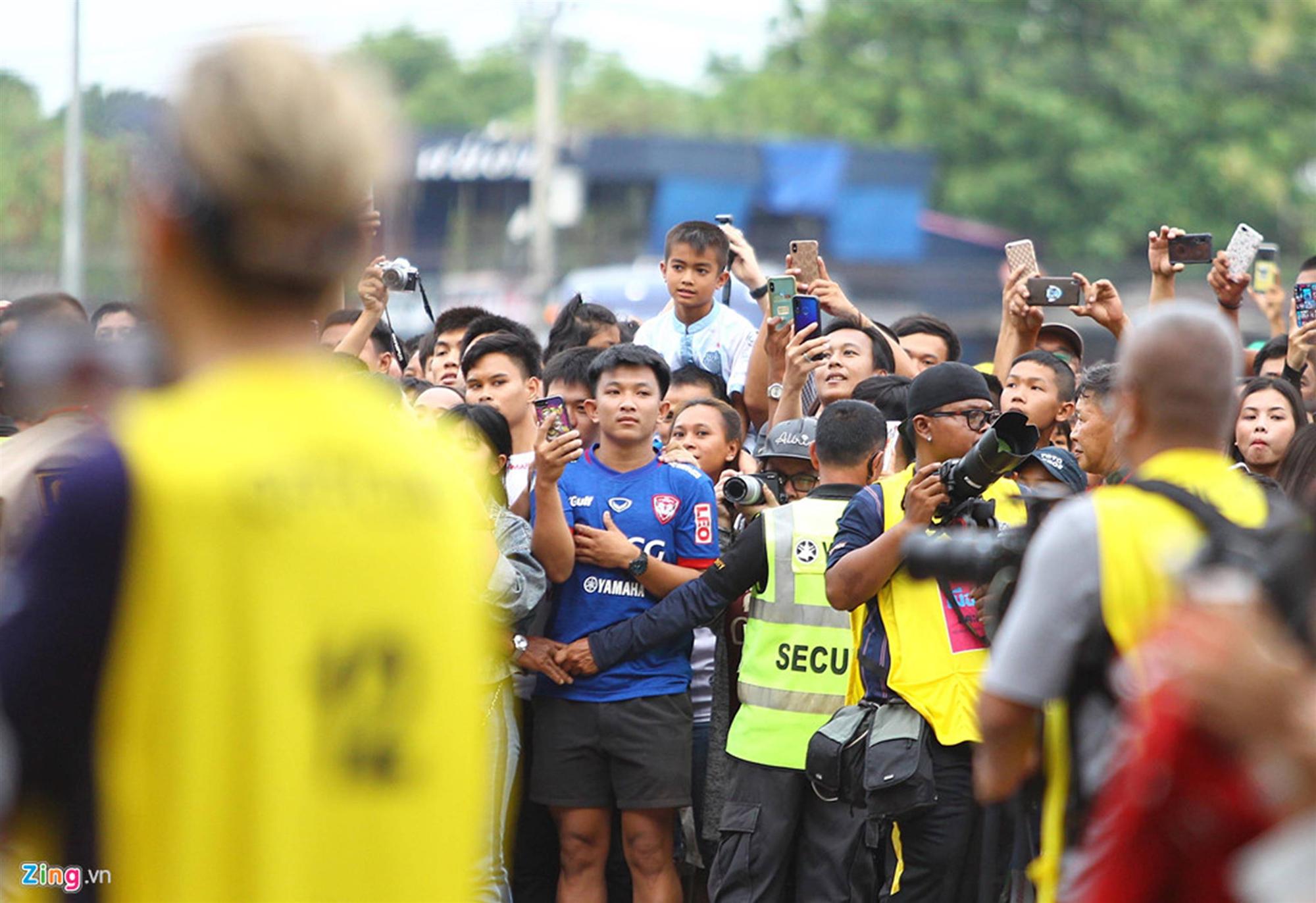 Văn Lâm cùng Xuân Trường lạnh lùng trước trận đối đầu-1