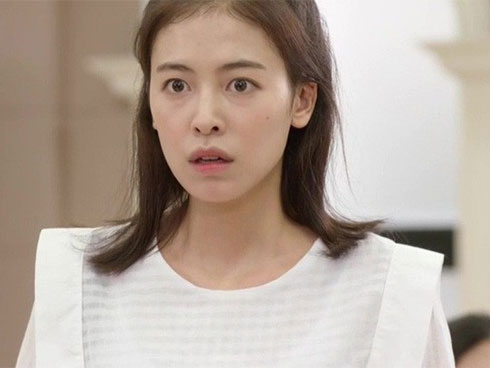 Vừa sinh con xong mà đầu óc tôi lúc nào cũng muốn tăng xông vì chồng ngang nhiên thuê hẳn người yêu cũ về chăm sóc vợ ở cữ-3