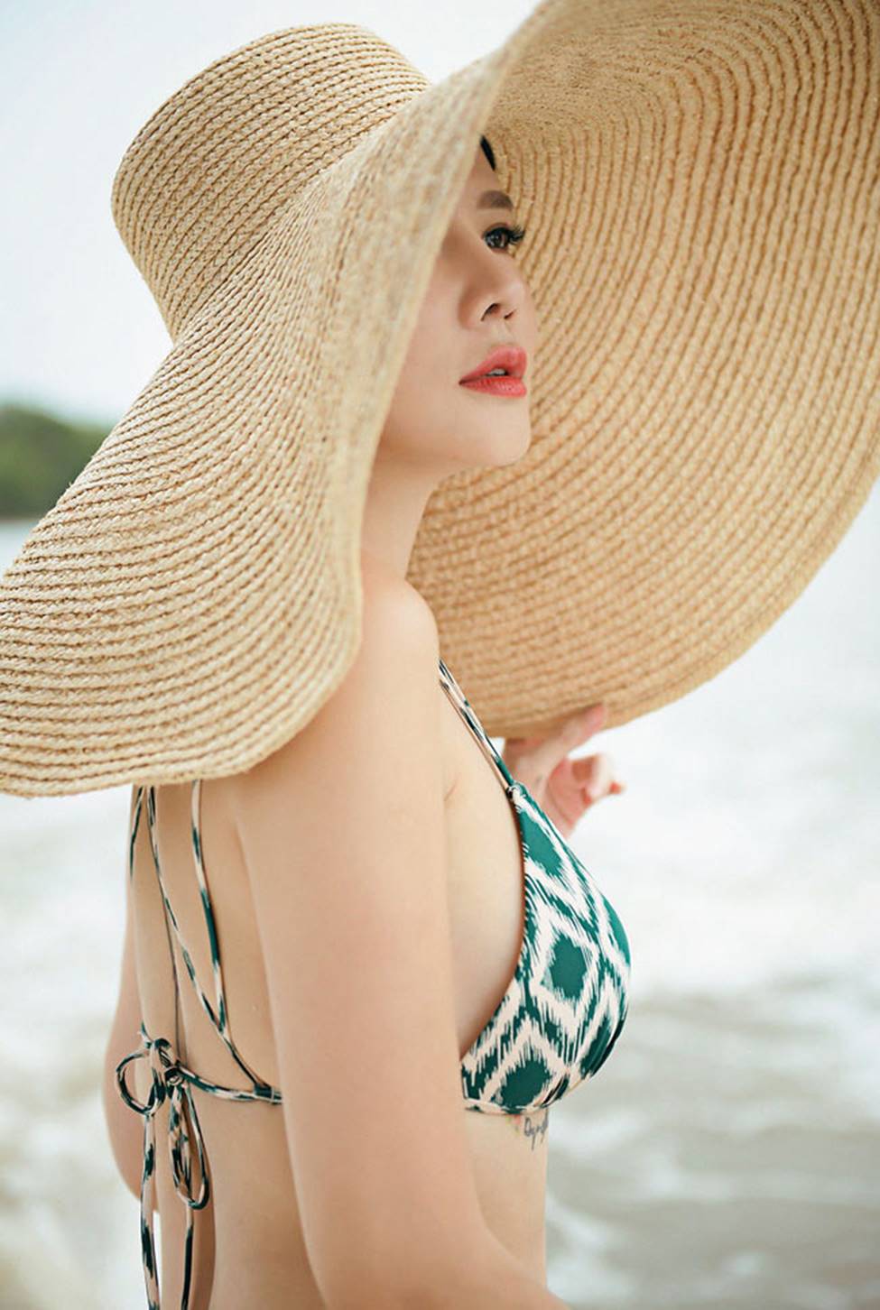 Mỹ nhân từng trải qua 100 mối tình” 40 tuổi vẫn sexy, đẹp mòn con mắt-6