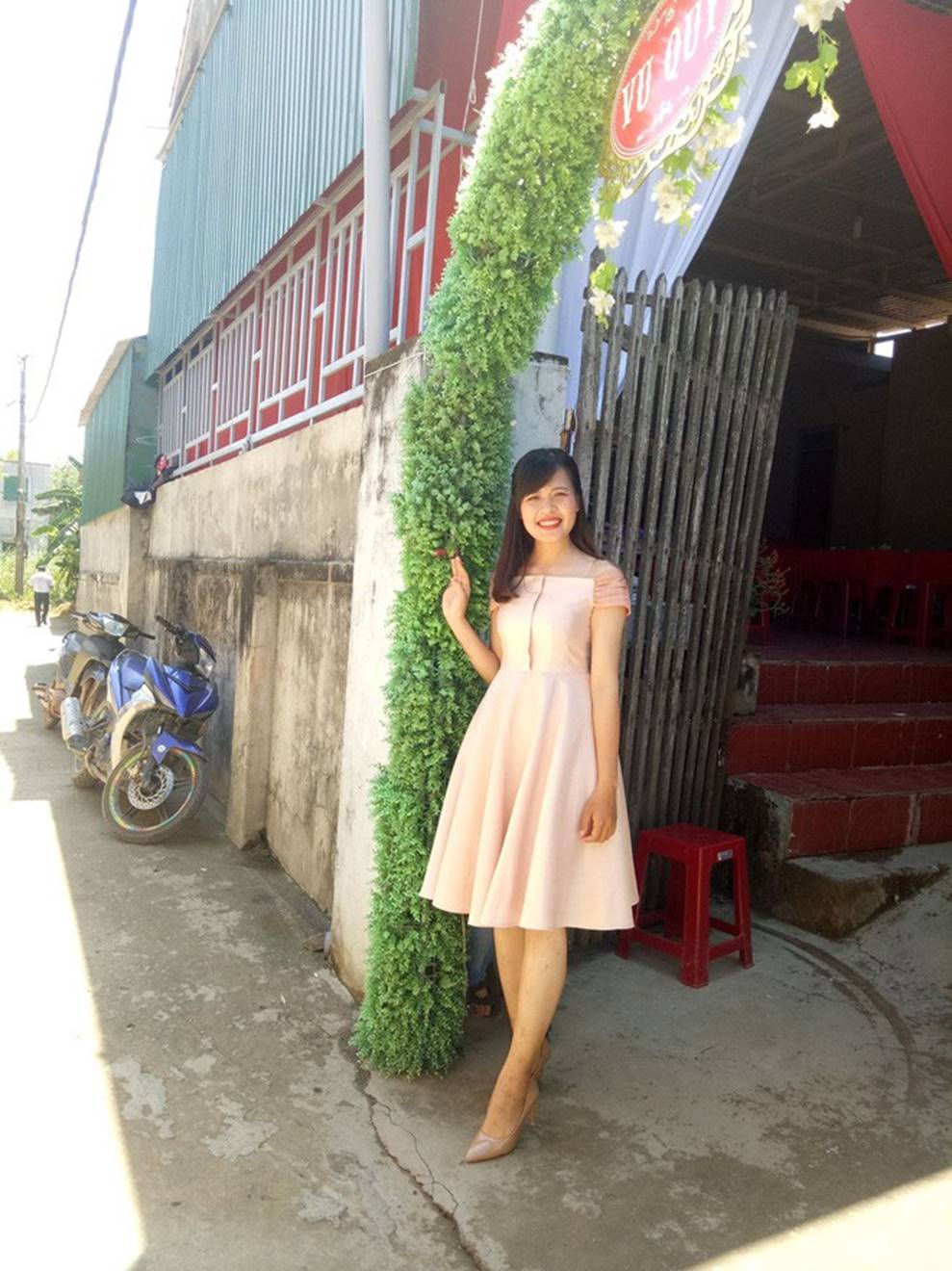 Gần 30 tuổi mà vẫn ế, gái xinh bị cả dòng họ đăng ảnh rao bán trên Facebook-8