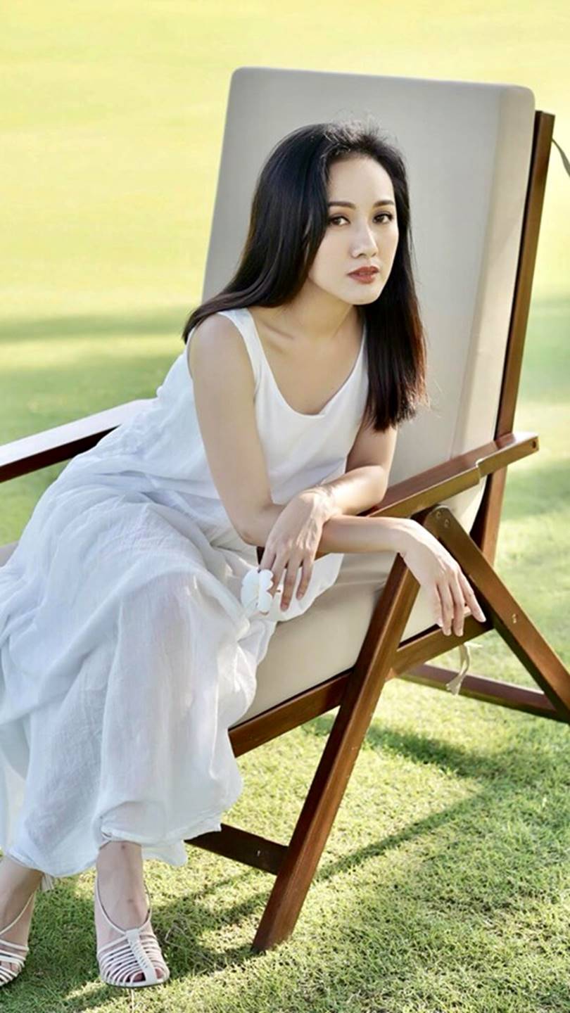 Dù không phải là mẫu ảnh, BTV Hoài Anh vẫn khiến dân mạng trầm trồ với loạt khoảnh khắc này-5