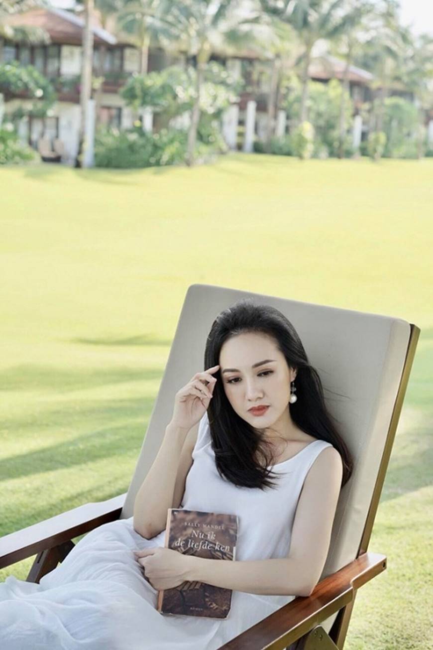 Dù không phải là mẫu ảnh, BTV Hoài Anh vẫn khiến dân mạng trầm trồ với loạt khoảnh khắc này-8