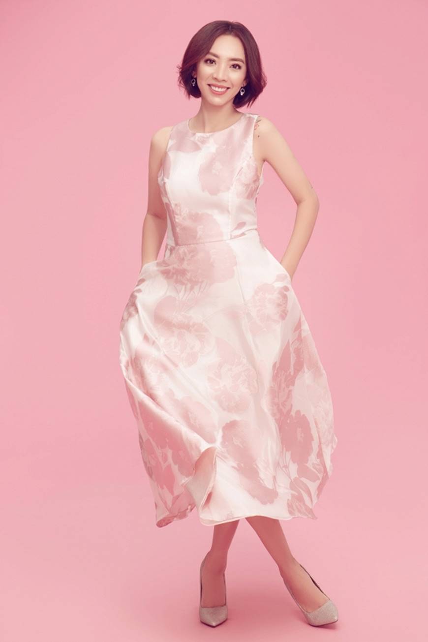 Thu Trang lột xác nữ tính đến bất ngờ, đánh bật hoàn toàn hình tượng Chị Mười Ba-9