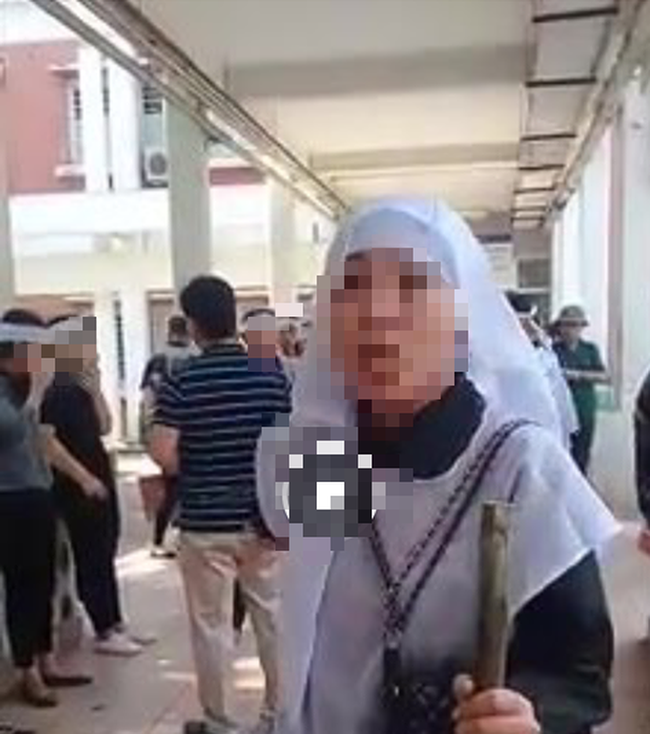 Người nhà bức xúc vì bệnh nhân tử vong sau khi mổ ruột thừa tại bệnh viện Việt Nam - Thụy Điển-1