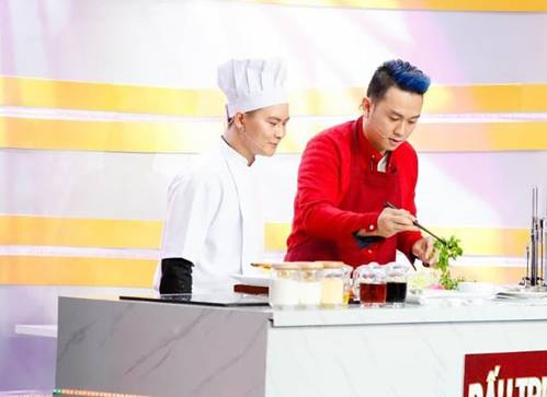 Hóa ra showbiz Việt có một soái ca đẹp trai, hát hay lại còn nấu ăn như siêu đầu bếp-1