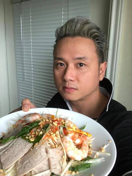 Hóa ra showbiz Việt có một soái ca đẹp trai, hát hay lại còn nấu ăn như siêu đầu bếp-8