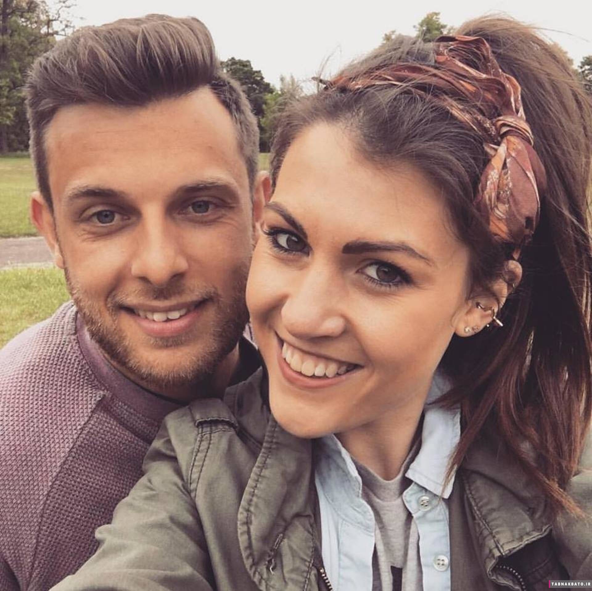 Xem lại album ảnh kỷ niệm của gia đình, cặp đôi choáng váng khi nhận ra sự trùng hợp kỳ lạ liên tiếp xảy ra, chứng minh định mệnh là có thật-4