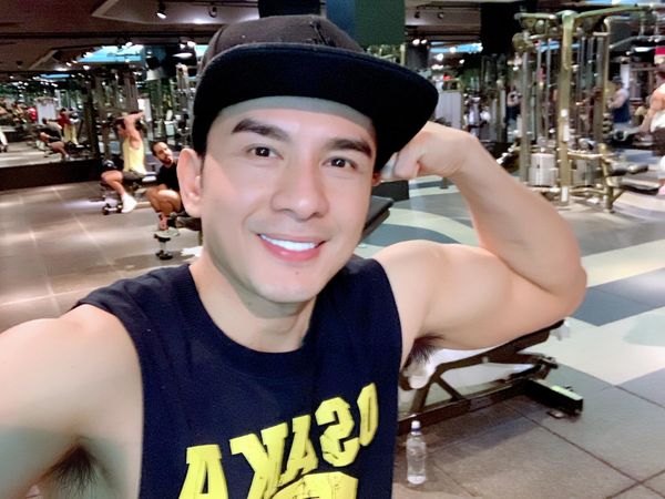 Ngân 98 bóp mặt lạ hoắc - Đan Trường gây sốc với gương mặt trẻ trung như thanh niên 20 tuổi-7