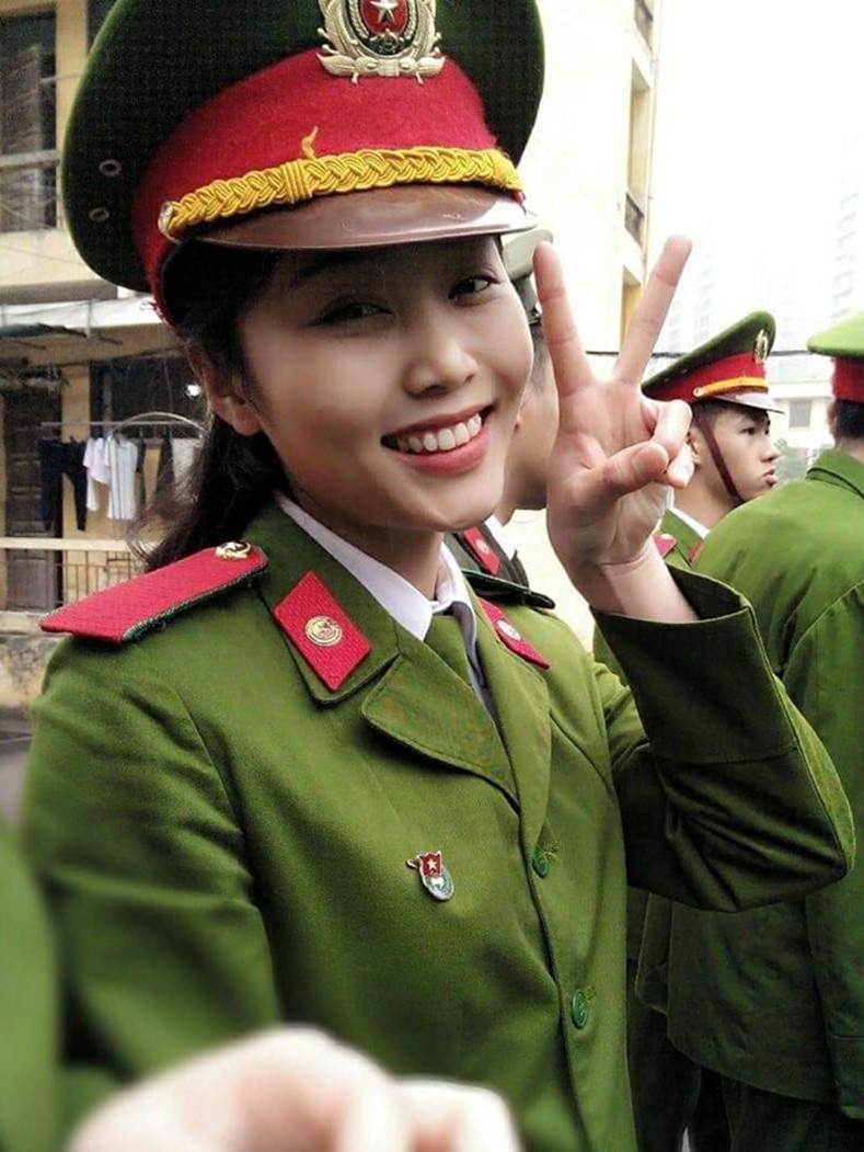 Nữ sinh hot nhất ĐH Phòng cháy Chữa cháy mê võ thuật, đu dây-3