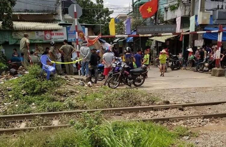 Kinh hoàng: Thai phụ sắp sinh cùng chồng và con 4 tuổi chết bất thường ở Bình Dương-3