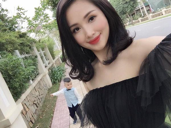 Dàn hot girl đình đám một thời ngày càng xinh đẹp dù đã là mẹ hai con-4