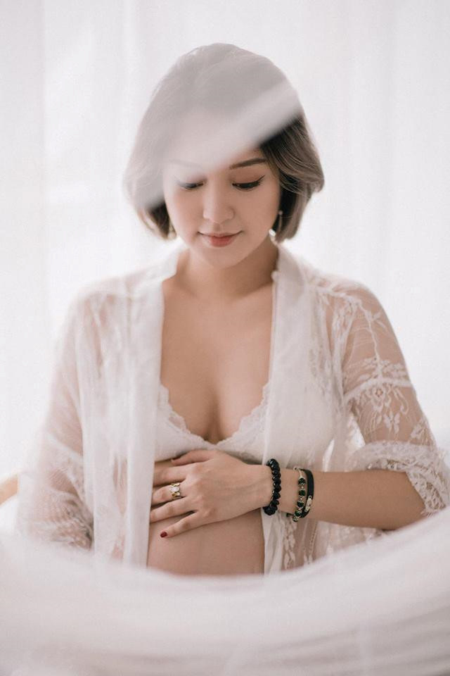 Dàn hot girl đình đám một thời ngày càng xinh đẹp dù đã là mẹ hai con-10