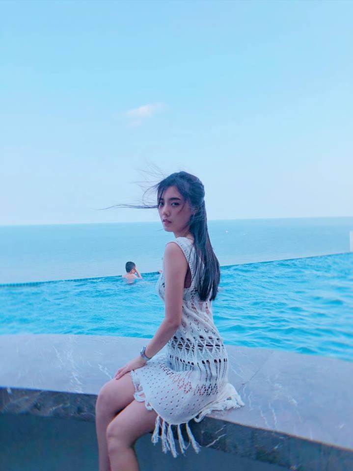 Dàn hot girl đình đám một thời ngày càng xinh đẹp dù đã là mẹ hai con-26