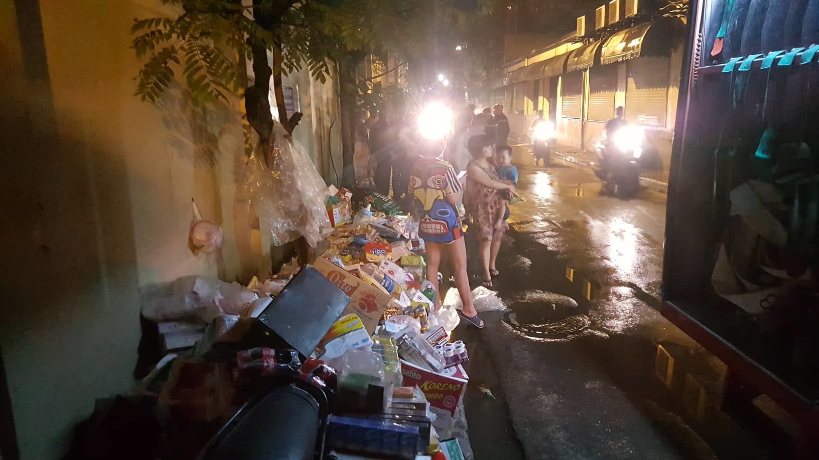 Hà Nội: Cháy quán bia hơi Hải Xồm, khách bỏ chạy tán loạn-2