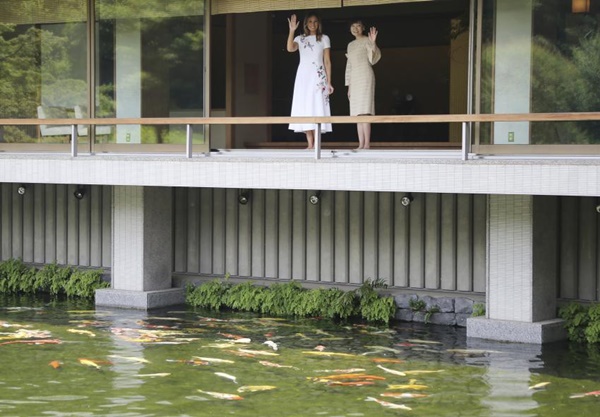 Không phải Hoàng hậu Masako, đây mới là người phụ nữ quyền lực được truyền thông và dân chúng ca ngợi khi tiếp đón Đệ nhất phu nhân Mỹ tới Nhật Bản-6