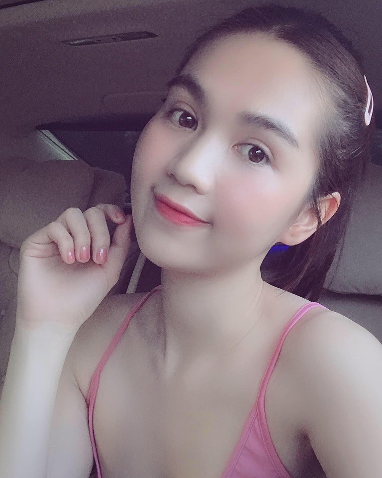 Ngọc Trinh vừa khoe ảnh sexy táo bạo ngay lập tức bị nhắc khéo vụ làm lố ở Cannes 2019-1