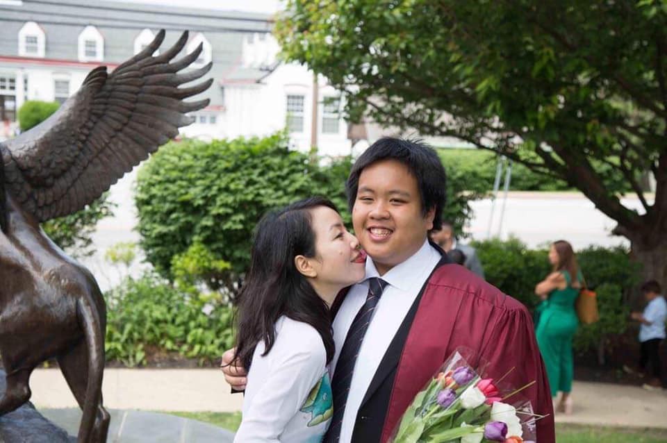 Không thể ngờ: Hôm nay, thần đồng Đỗ Nhật Nam đã tốt nghiệp cấp 3 và sắp bước vào Đại học!-1