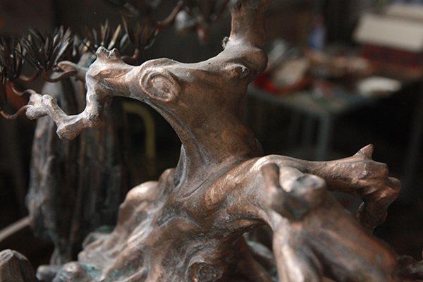 Độc đáo tùng bonsai nặng 70kg đúc bằng đồng đỏ duy nhất ở Việt Nam-13