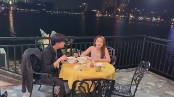 Về nhà đi con: Tò mò cuộc sống hôn nhân sau khi sinh con của vợ chồng Vũ - Thư thế nào, có ngay clip rò rỉ rồi đây!-1