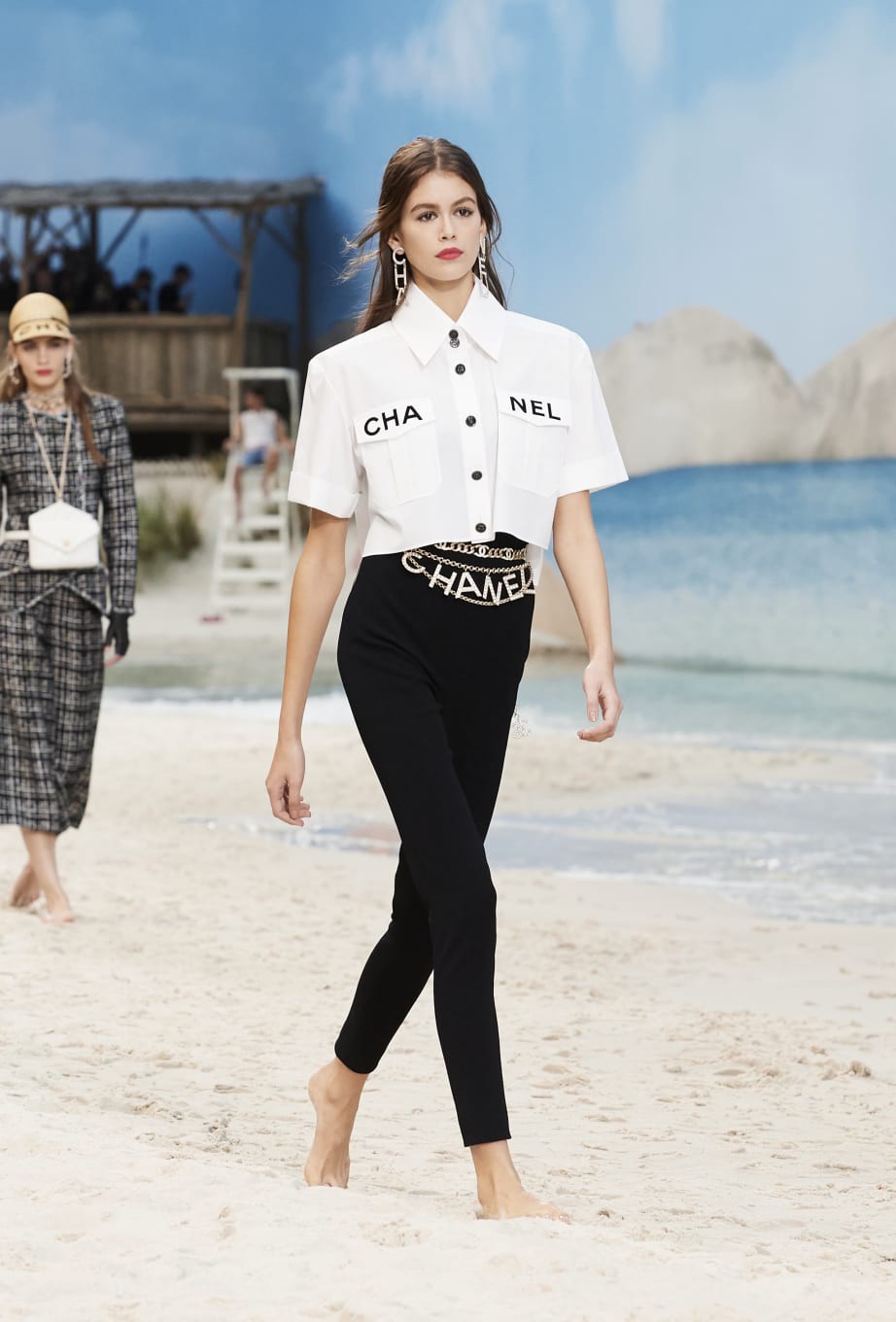 Phượng Chanel: là tình nhân hay tình địch của Chanel và vô vàn các thể loại hàng hiệu khác?-14