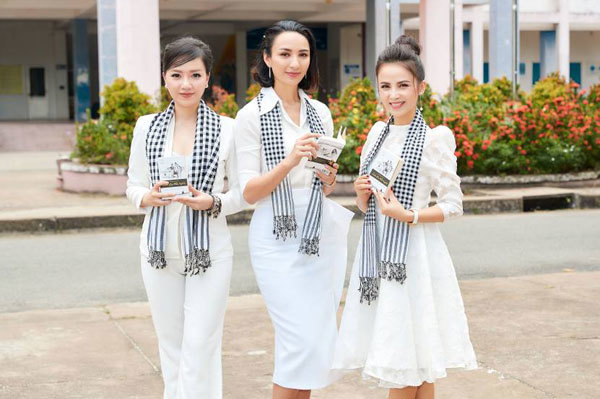 Hoa hậu Ngọc Diễm: ‘Sách quý tạo nền tảng vững chắc cho tương lai’-9