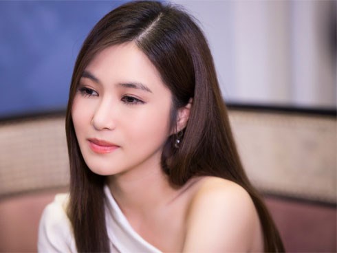 Hương Tràm: Người đàn ông làm tôi có bầu, anh đang ở đâu?