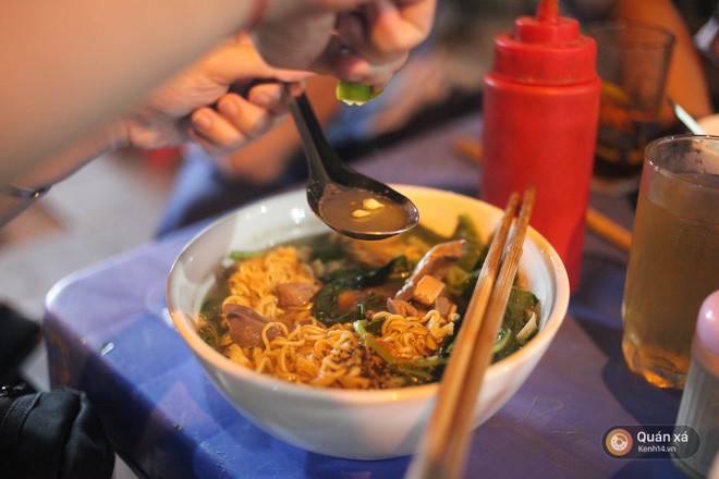 4 quán ăn đêm ngon bổ rẻ ở Hà Nội, buổi tối mát mẻ nên ghé ngay-3