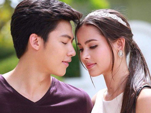 Đến thăm con dâu mới sinh, tôi choáng váng với tấm biển viết tay trước cửa phòng ngủ của cháu-3