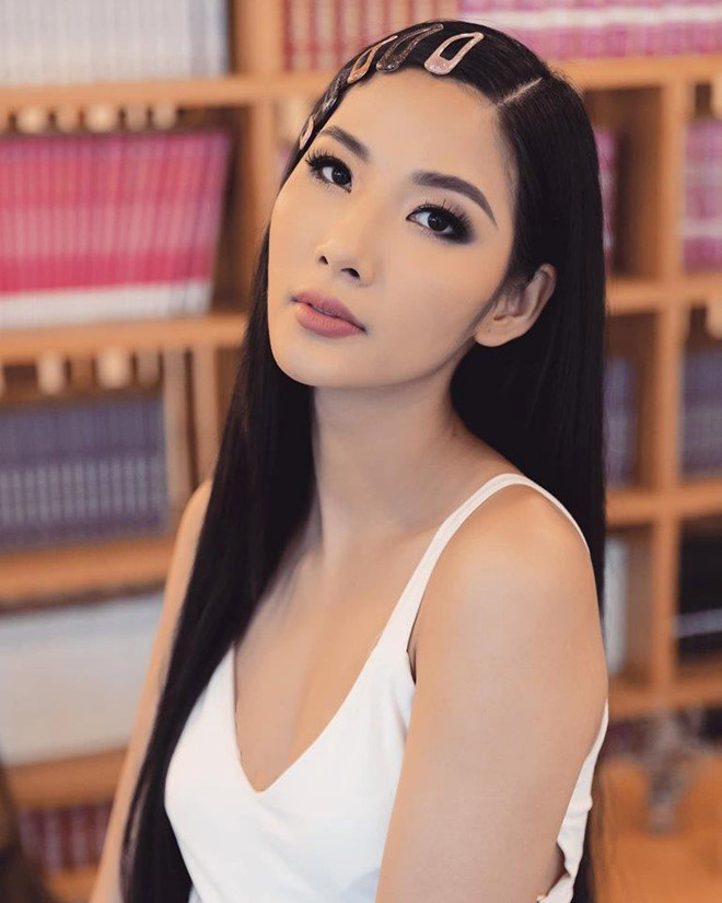 Tác giả trang phục lấy ý tưởng từ bàn thờ thừa nhận thiết kế bị lố-2