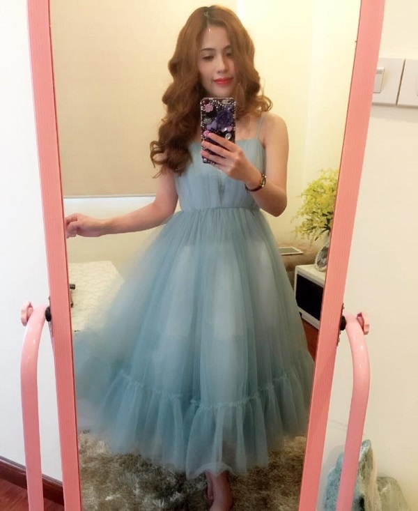 Đọ nhan sắc nóng bỏng của vợ 3 diễn viên nam hot nhất phim Mê cung-9