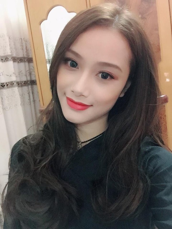 Đọ nhan sắc nóng bỏng của vợ 3 diễn viên nam hot nhất phim Mê cung-21