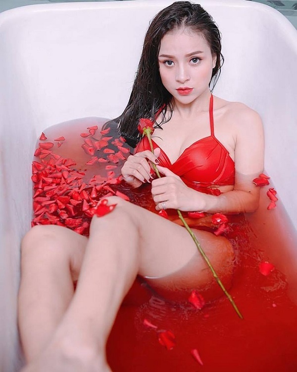 Đọ nhan sắc nóng bỏng của vợ 3 diễn viên nam hot nhất phim Mê cung-31